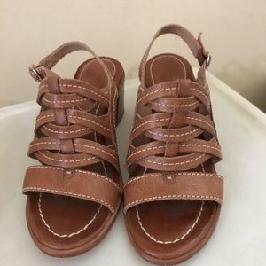 Bernardo leather sandle, block heel.